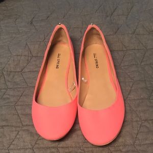 🚫SOLD!!!🚫 call it SPRING coral flats